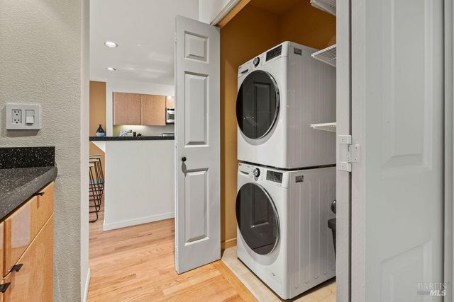 91 Stanford Way, Sausalito, CA 94965