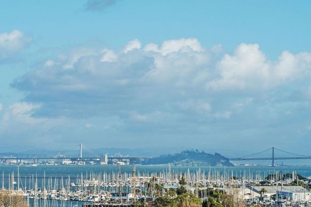 91 Stanford Way, Sausalito, CA 94965