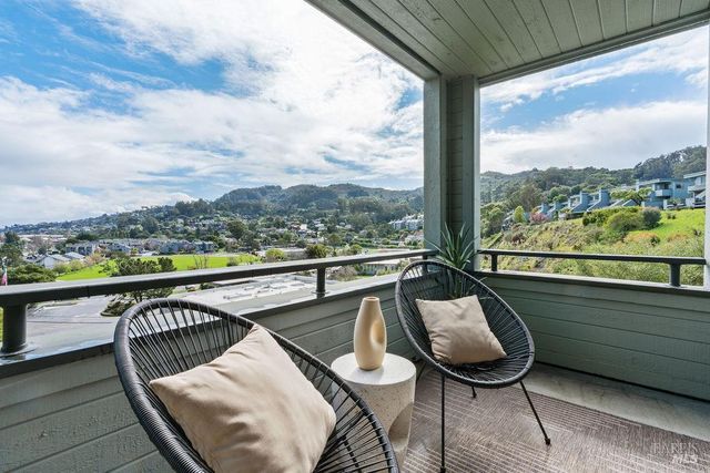 91 Stanford Way, Sausalito, CA 94965