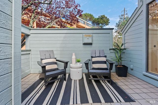 91 Stanford Way, Sausalito, CA 94965