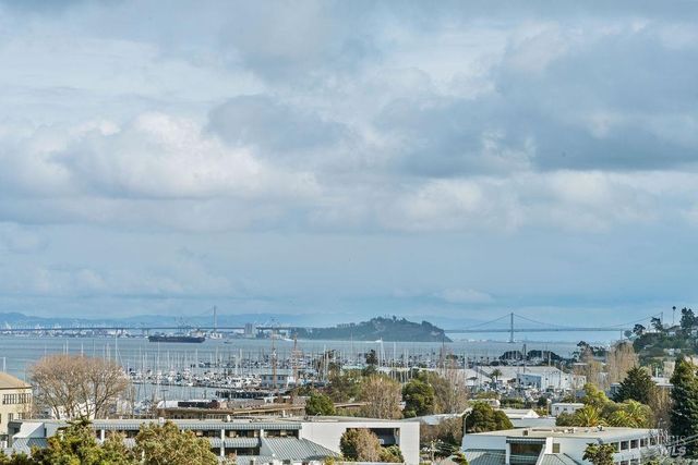 91 Stanford Way, Sausalito, CA 94965