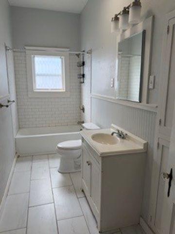 521 N 3rd Street, Rogers, AR 72756