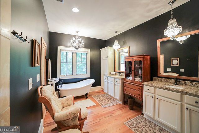 1010 Briar Lakes Court, Watkinsville, GA 30677