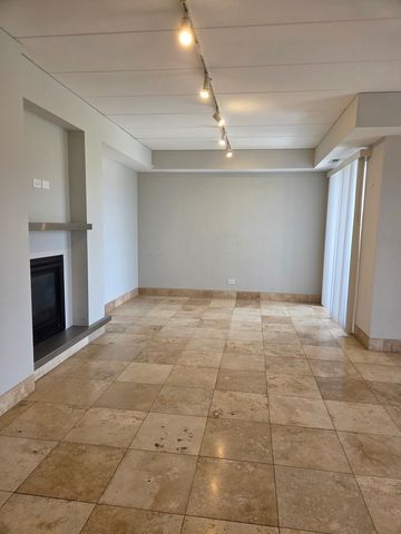 2500 S Halsted Street 5E, Chicago, IL 60608