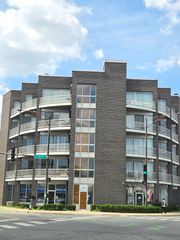 2500 S Halsted Street 5E, Chicago, IL 60608