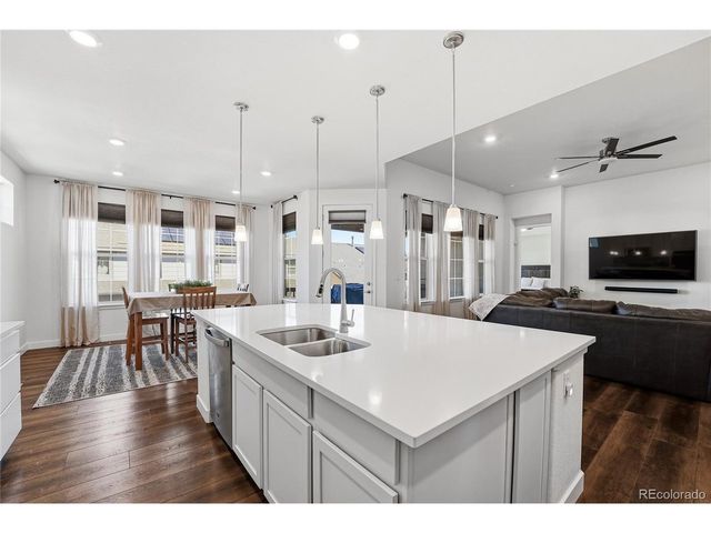 7939 Laramie River Ln, Littleton, CO 80125