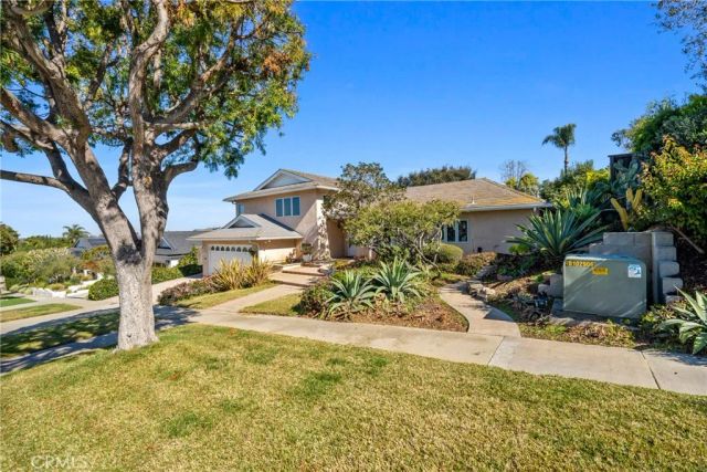 732 Bison, Newport Beach, CA 92660