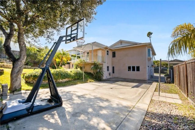 732 Bison, Newport Beach, CA 92660