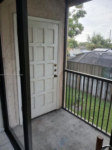 9141 NW 1st Ct 204, Pembroke Pines, FL 33024