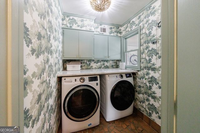 6250 Weatherly Drive, Atlanta, GA 30328