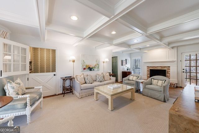 6250 Weatherly Drive, Atlanta, GA 30328