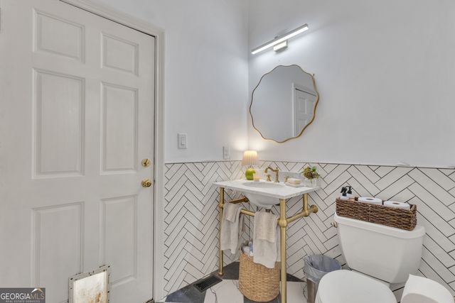 321 N Peachtree Parkway, Peachtree City, GA 30269