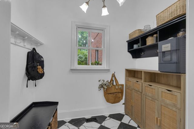 321 N Peachtree Parkway, Peachtree City, GA 30269