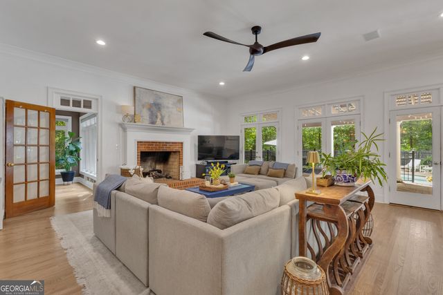 321 N Peachtree Parkway, Peachtree City, GA 30269