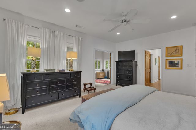 321 N Peachtree Parkway, Peachtree City, GA 30269