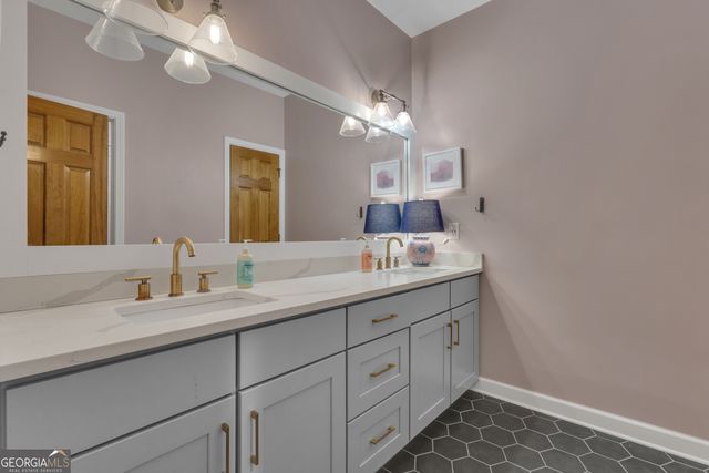 321 N Peachtree Parkway, Peachtree City, GA 30269
