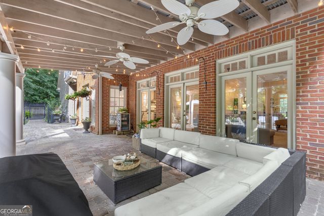 321 N Peachtree Parkway, Peachtree City, GA 30269