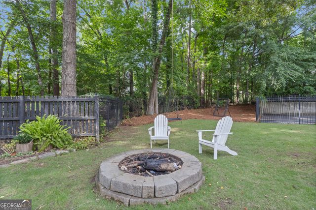 321 N Peachtree Parkway, Peachtree City, GA 30269