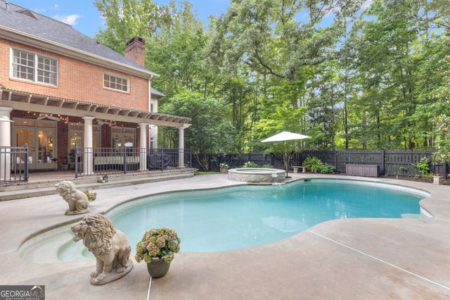 321 N Peachtree Parkway, Peachtree City, GA 30269
