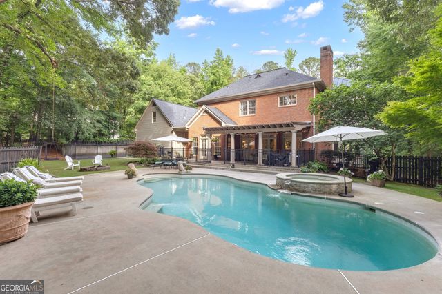 321 N Peachtree Parkway, Peachtree City, GA 30269