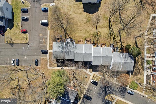 323 HARVARD SQ, Bensalem, PA 19020