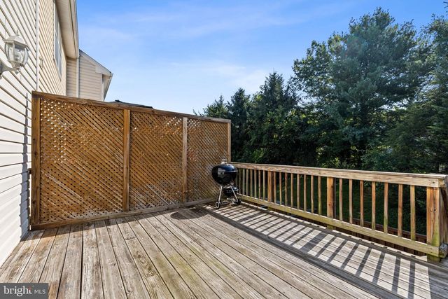 574 HIGHLAND TOWNE LN, Warrenton, VA 20186