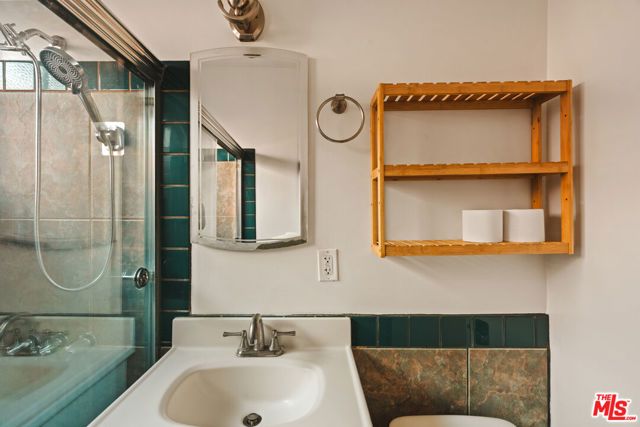 1231 Montecito Drive, Los Angeles, CA 90031
