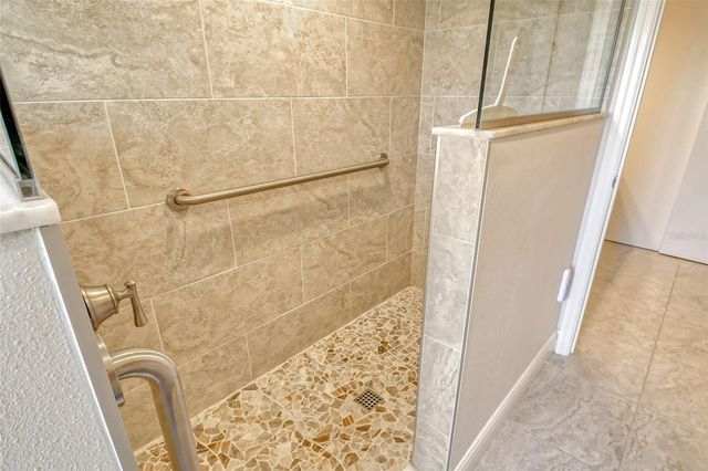 5230 LANDINGS BOULEVARD 101, Sarasota, FL 34231