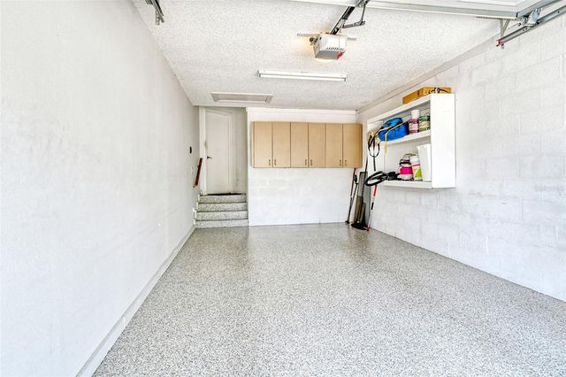 5230 LANDINGS BOULEVARD 101, Sarasota, FL 34231