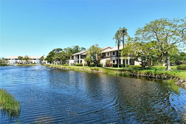 5230 LANDINGS BOULEVARD 101, Sarasota, FL 34231