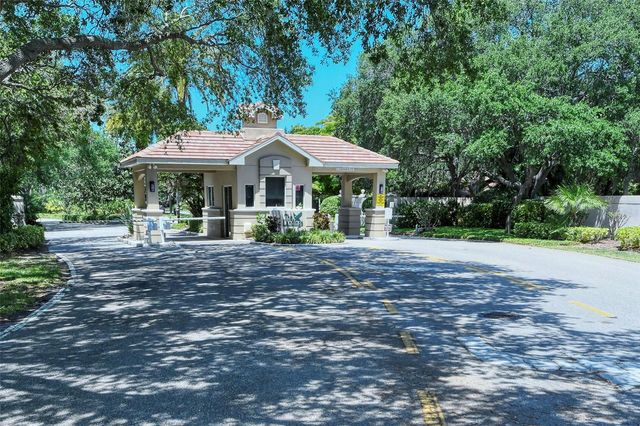 5230 LANDINGS BOULEVARD 101, Sarasota, FL 34231