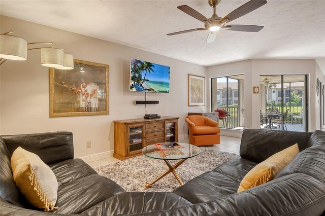 5230 LANDINGS BOULEVARD 101, Sarasota, FL 34231