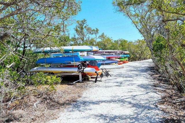 5230 LANDINGS BOULEVARD 101, Sarasota, FL 34231