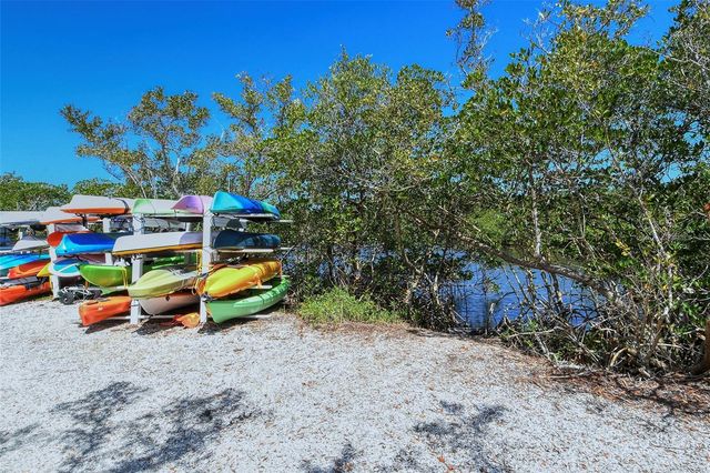 5230 LANDINGS BOULEVARD 101, Sarasota, FL 34231