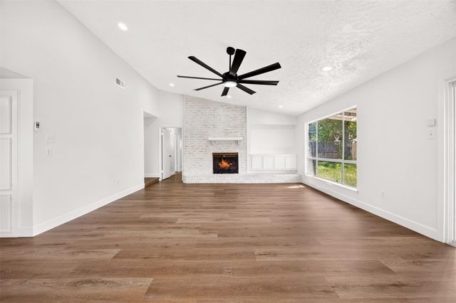 8515 Rivercross Road, Houston, TX 77064