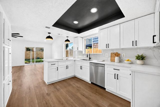 8515 Rivercross Road, Houston, TX 77064