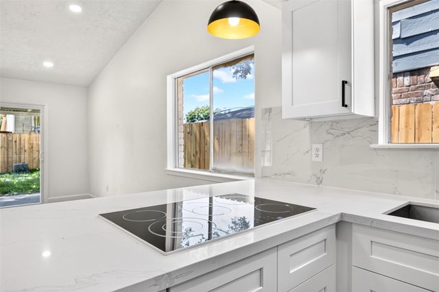 8515 Rivercross Road, Houston, TX 77064