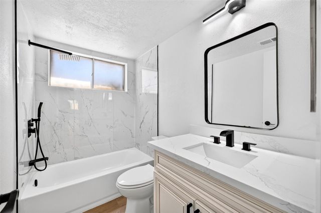 8515 Rivercross Road, Houston, TX 77064