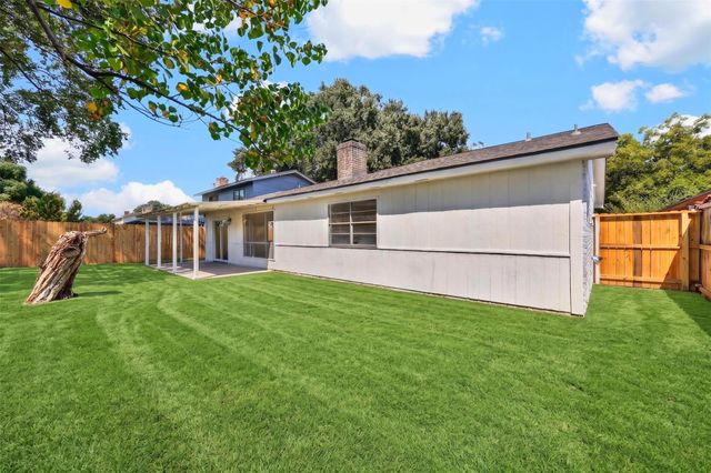 8515 Rivercross Road, Houston, TX 77064
