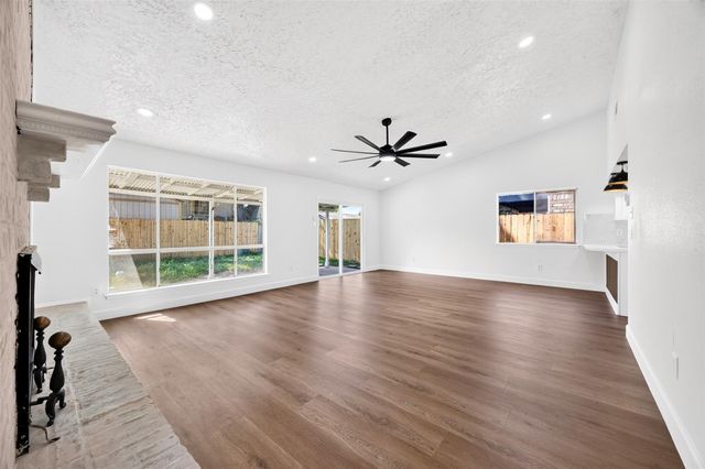 8515 Rivercross Road, Houston, TX 77064