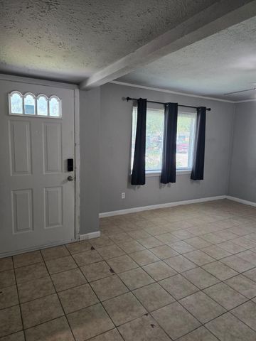 1805 N 5th Street, Baytown, TX 77520