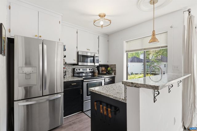 1241 CHATHAM RDG, Charlottesville, VA 22901
