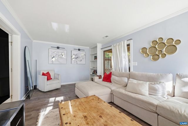 1241 CHATHAM RDG, Charlottesville, VA 22901