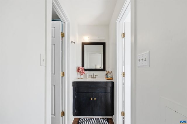 1241 CHATHAM RDG, Charlottesville, VA 22901
