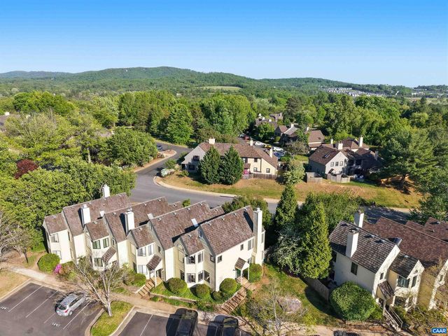 1241 CHATHAM RDG, Charlottesville, VA 22901