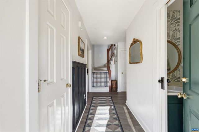 1241 CHATHAM RDG, Charlottesville, VA 22901