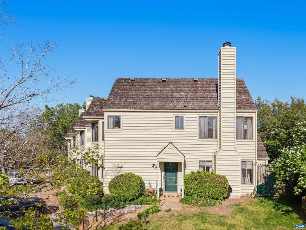 1241 CHATHAM RDG, Charlottesville, VA 22901