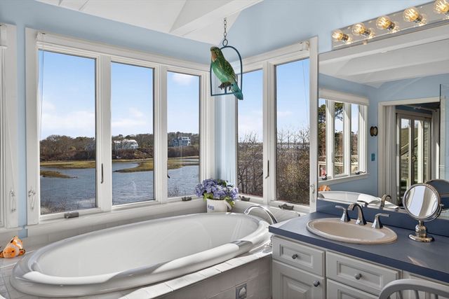 336 Stage Island Rd, Chatham, MA 02633