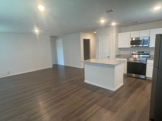413 E Hull Street, Denison, TX 75020