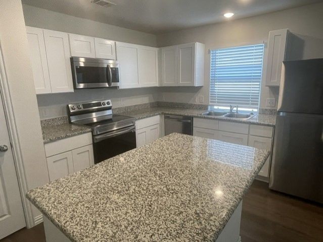 413 E Hull Street, Denison, TX 75020